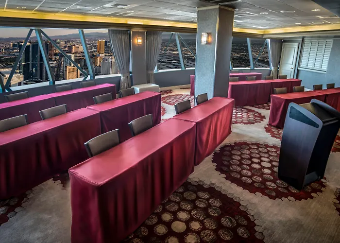 Strat , Casino & TowerCasino Hotel